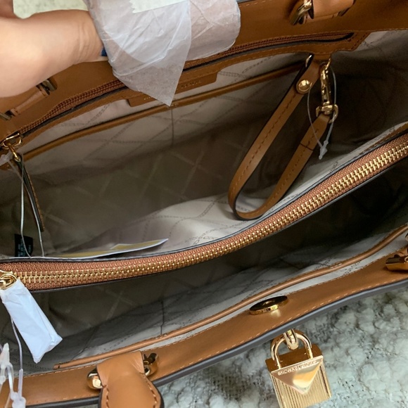 MICHAEL Michael Kors Gramercy Signature Satchel - Picture 8 of 8